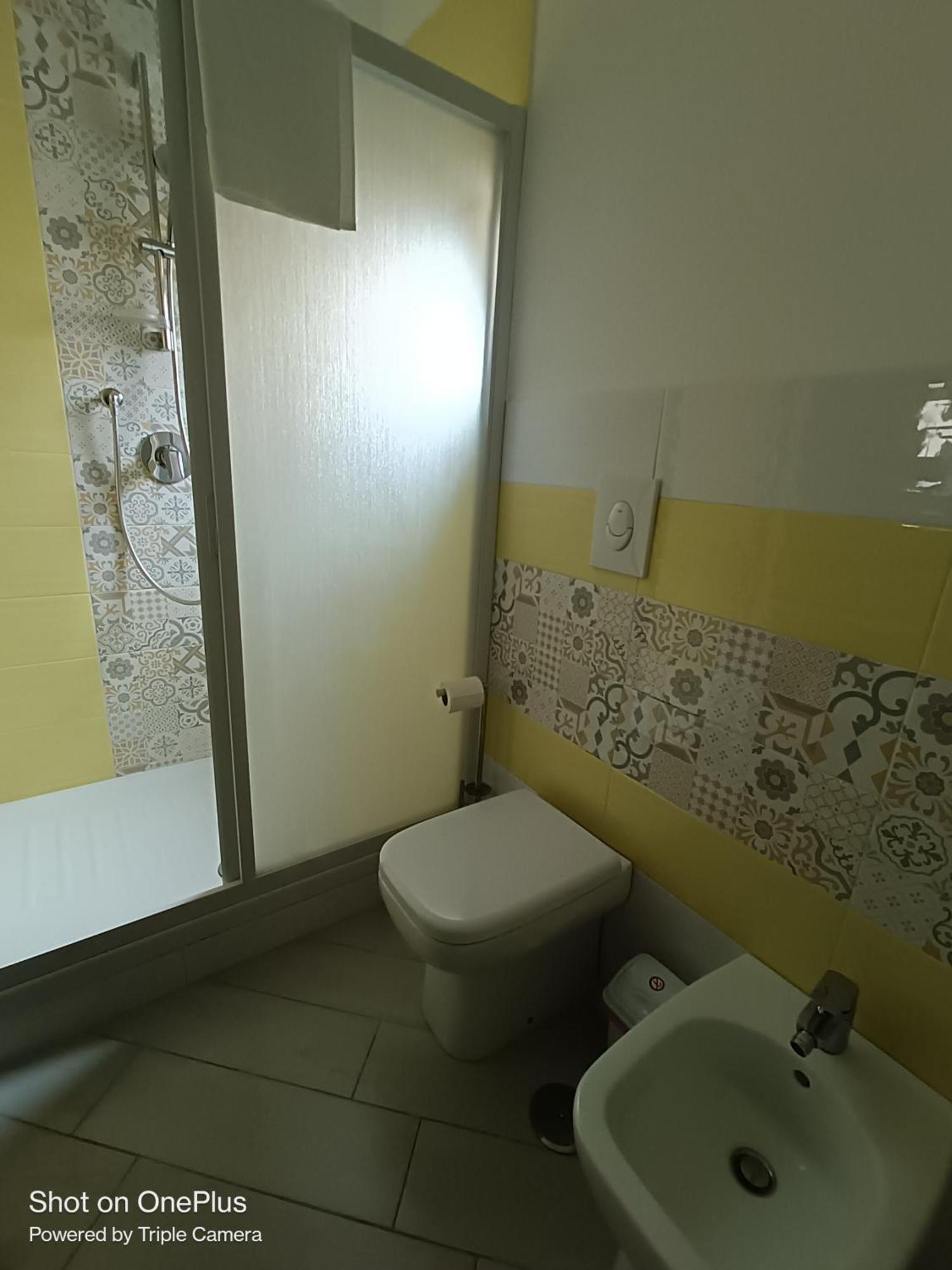 Napoli B&B Ruggiero'S Rooms ภายนอก รูปภาพ